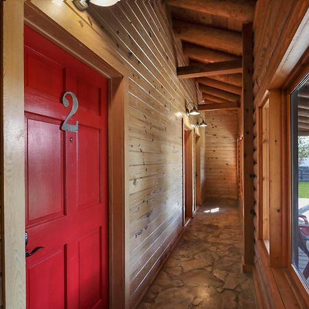 Wimberley Log Cabins Resort And Suites- Unit 2 Εξωτερικό φωτογραφία