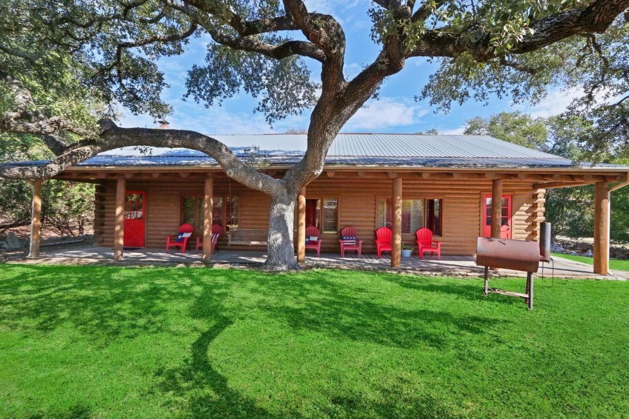 Wimberley Log Cabins Resort And Suites- Unit 2 Εξωτερικό φωτογραφία