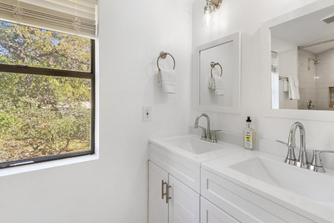 Wimberley Log Cabins Resort And Suites- Unit 2 Εξωτερικό φωτογραφία