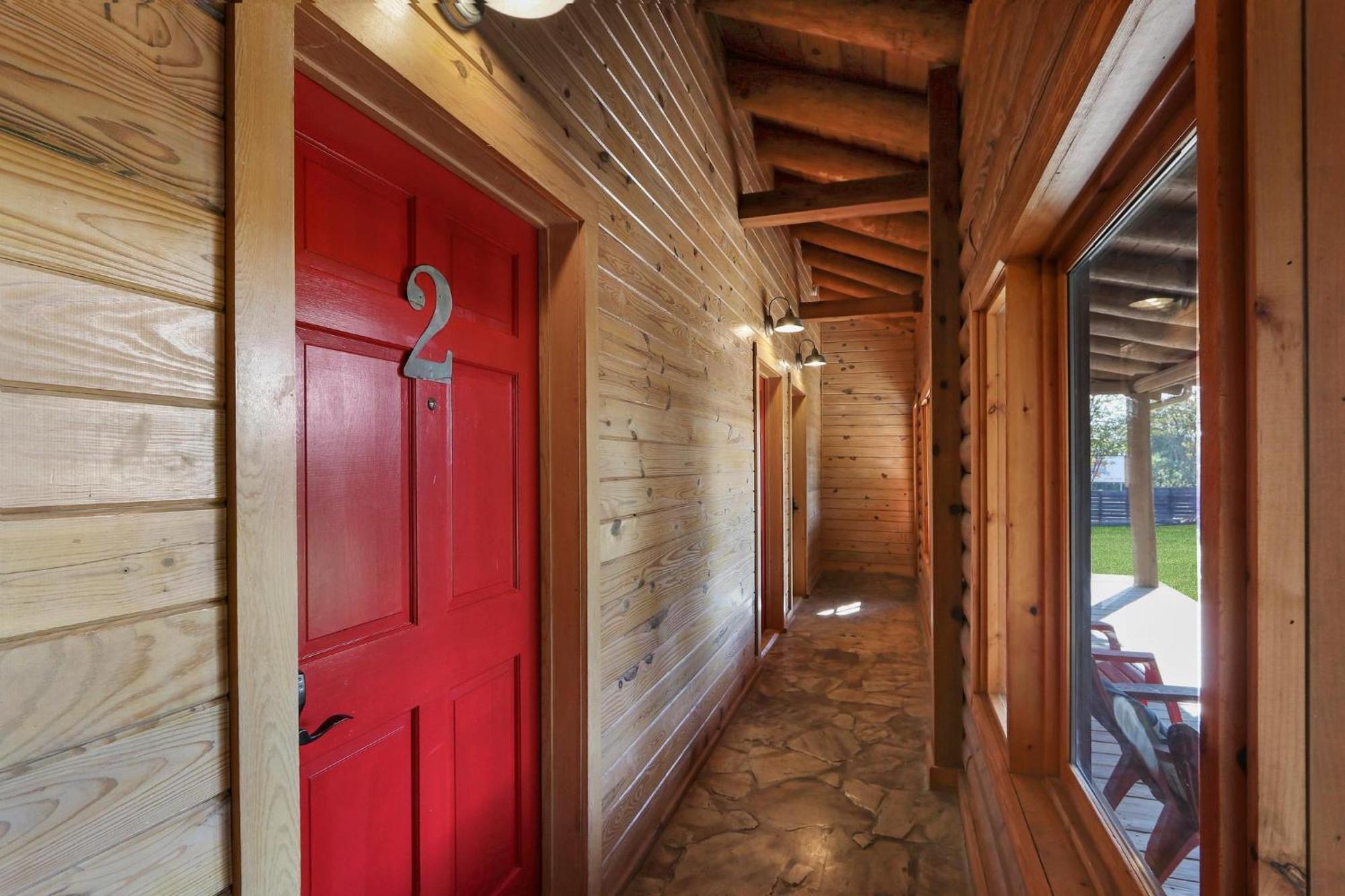Wimberley Log Cabins Resort And Suites- Unit 2 Εξωτερικό φωτογραφία